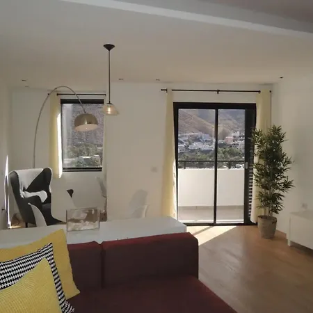 Hauzify I Ruiz De Padron * San Sebastian De La Gomera